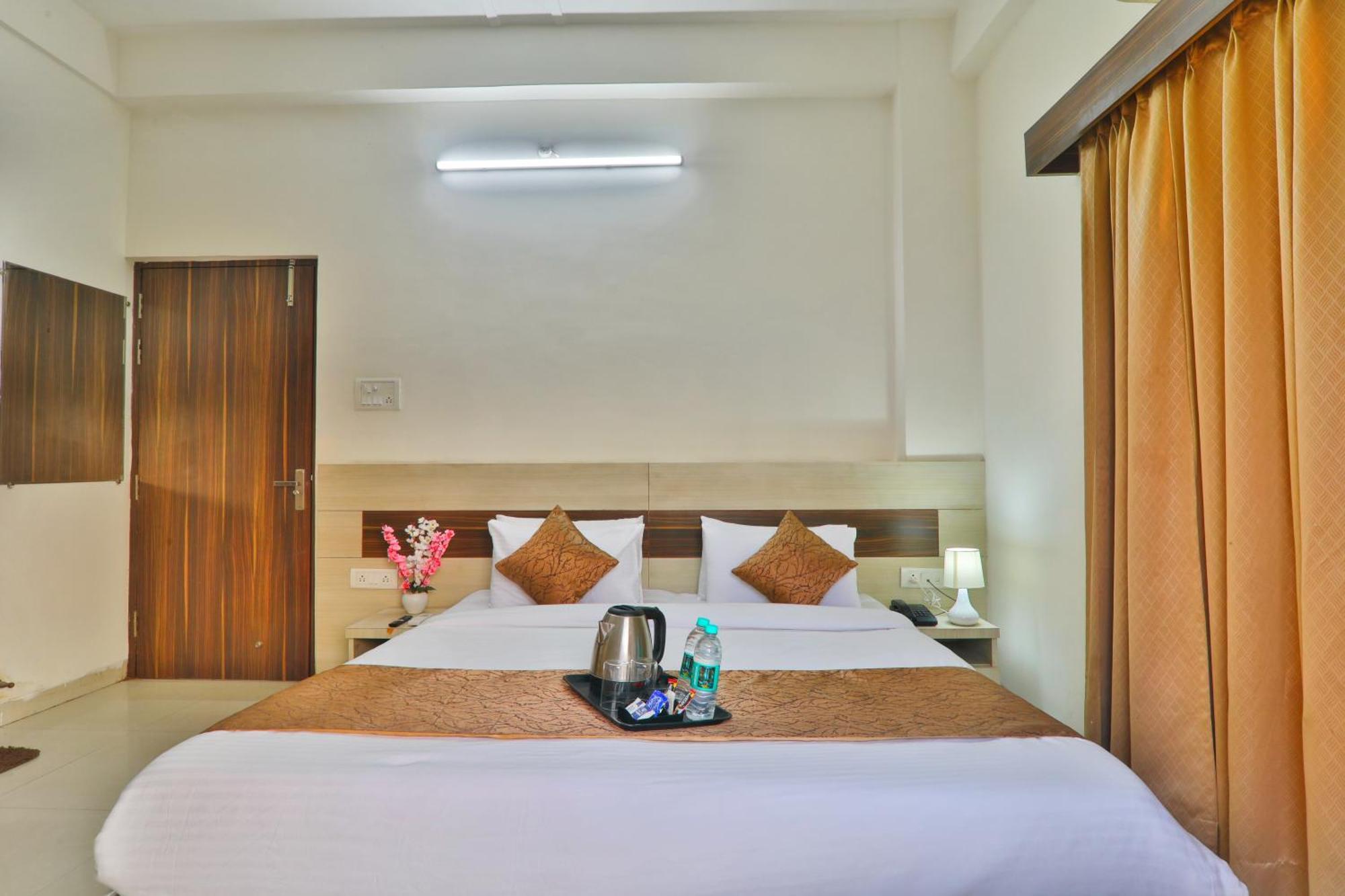 Gulmohar 3*