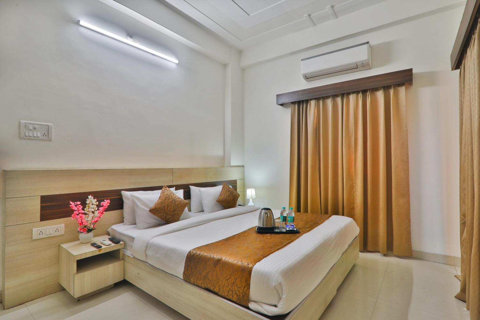 Hotel Gulmohar